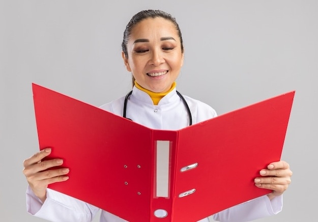 Медицинские книжки: все, что вам нужно знать о профессиональных навыках