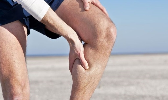 Варикоз на ногах у мужчин: как лечить, симптомы и признаки, чем опасен, профилактика, последствия